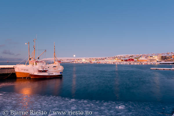 Bølge. Varangerfjorden, Finnmark 